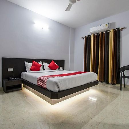 Oyo 26974 Hotel S G International Патна Екстериор снимка