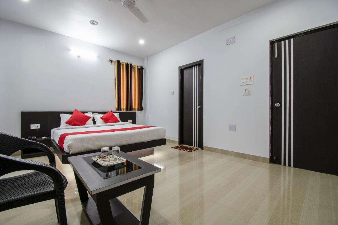 Oyo 26974 Hotel S G International Патна Екстериор снимка