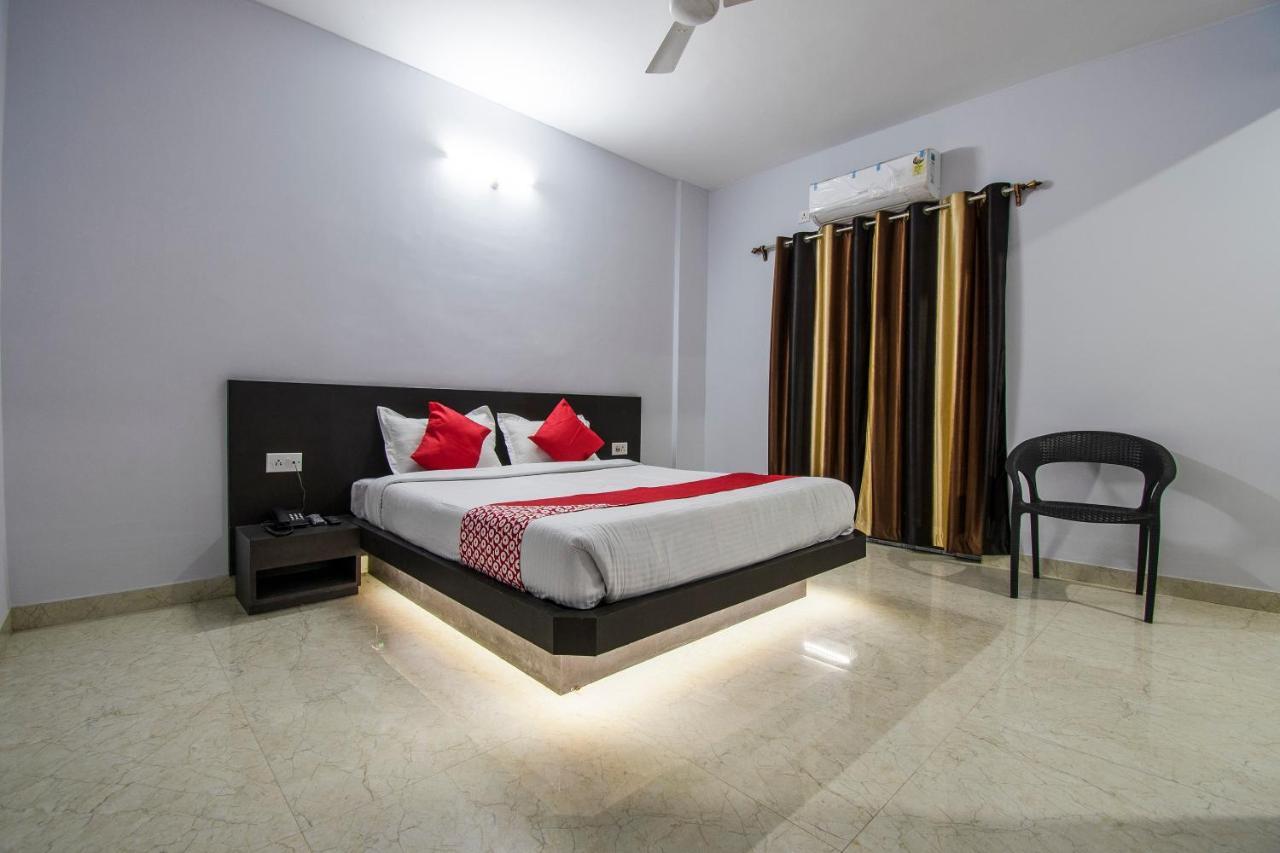 Oyo 26974 Hotel S G International Патна Екстериор снимка