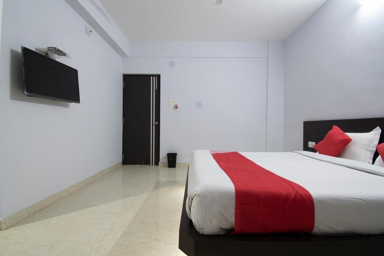 Oyo 26974 Hotel S G International Патна Екстериор снимка
